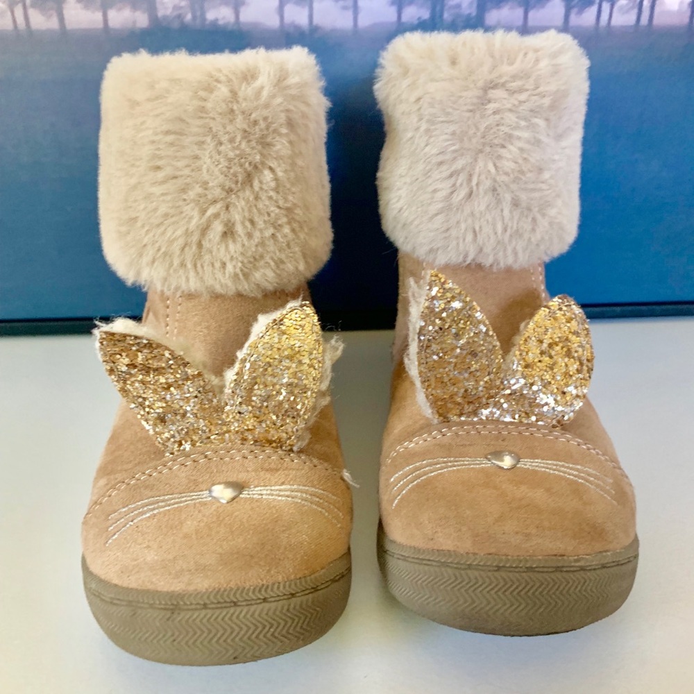 Girls bunny boots 🐰 size 11